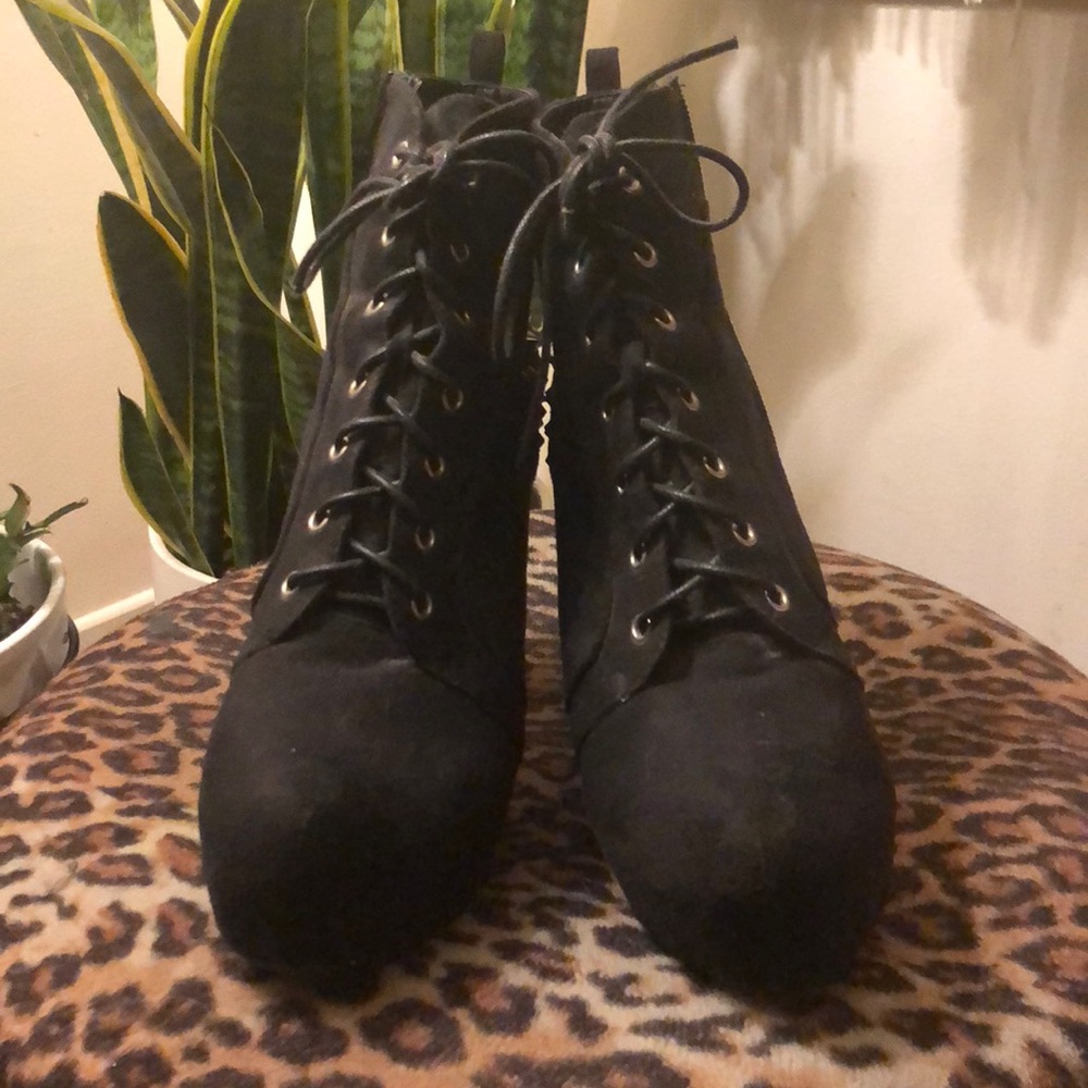 Studded ankle boots - Picture 5 of 6